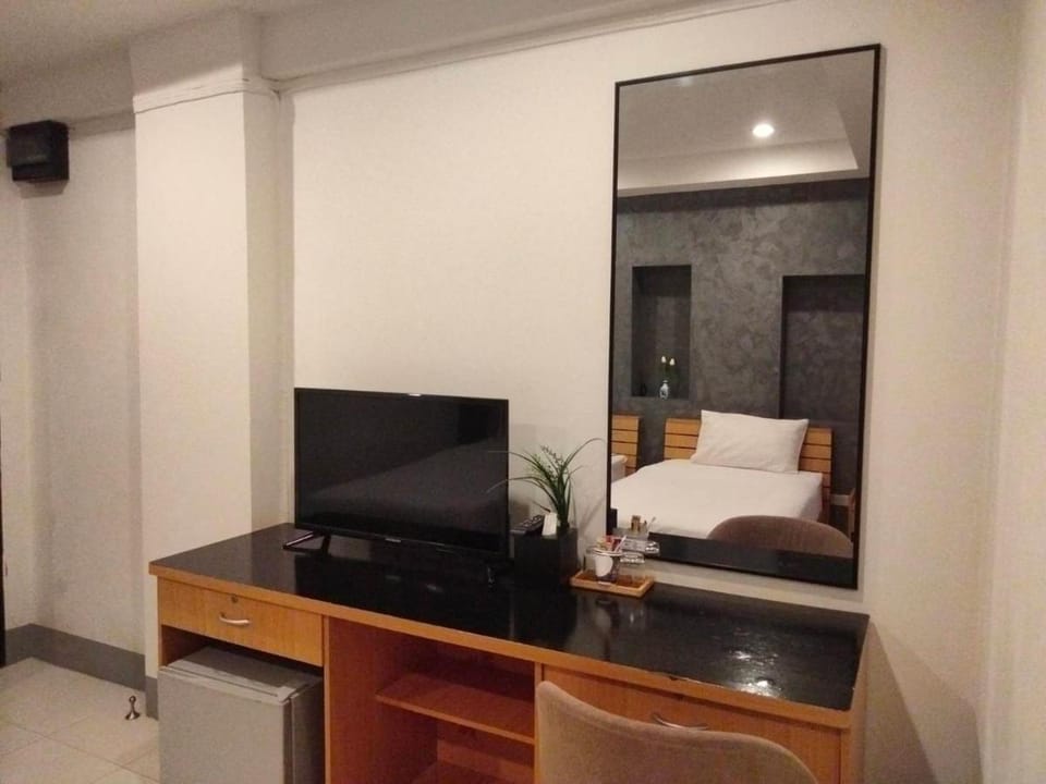 Pilatus Apartment Hotel in Laos