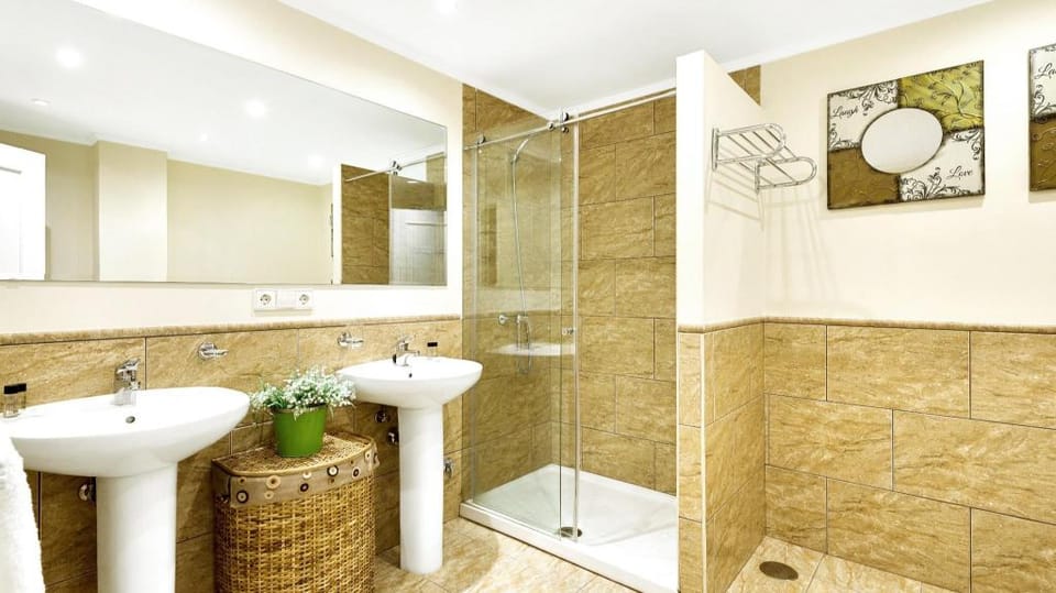 Villa 11. Opal. Villa in Marbella