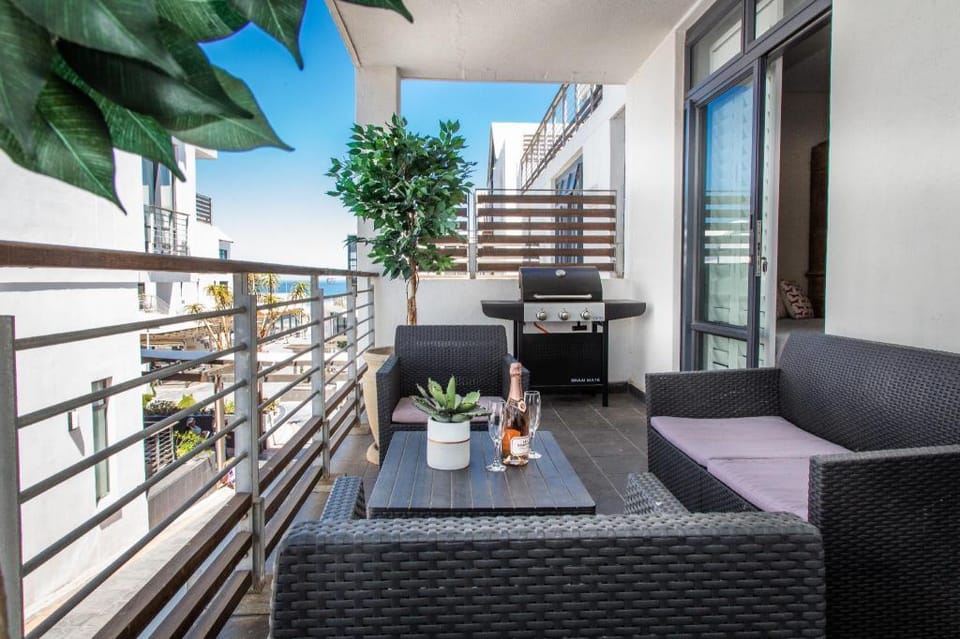 Contemporary 2 Bed Apartment 144 Eden on the Bay Apartment in Cape Town