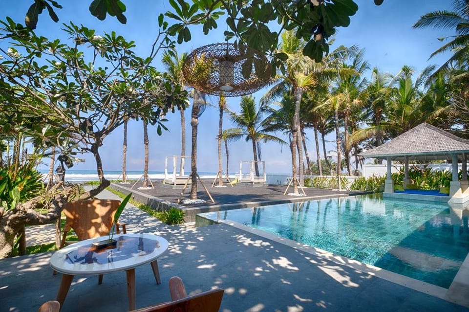 Luxury 5BR Beach front Villa DH22 Villa in Blahbatuh