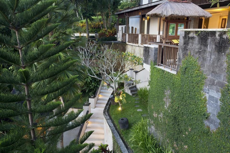 Luxury 1 BR  Villa With Jungle View #NP3 Villa in Tampaksiring