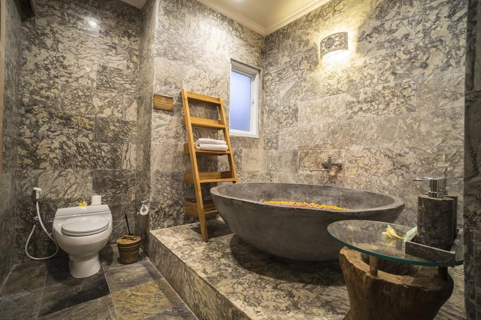 Deluxe suite room and breakfast  Villa in Ubud