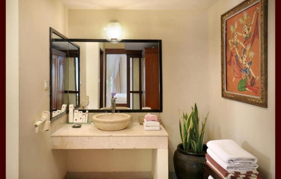 Beautiful Presented 2 BR Private Villa #L92 Villa in North Kuta