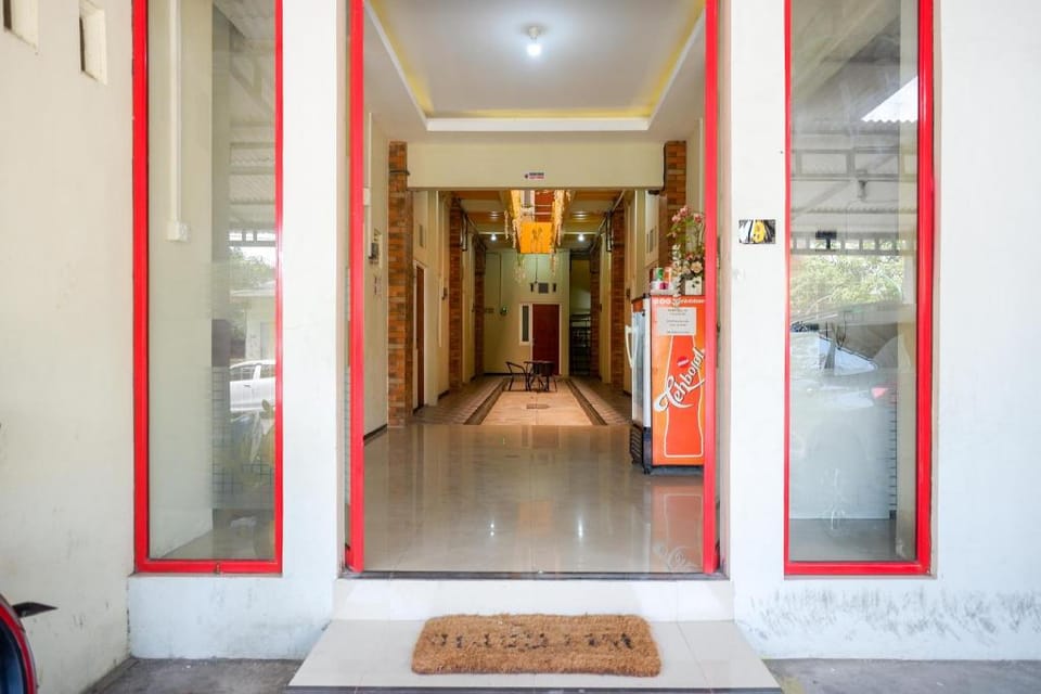 RedDoorz near Bandara Ahmad Yani Semarang Hotel in Indonesia