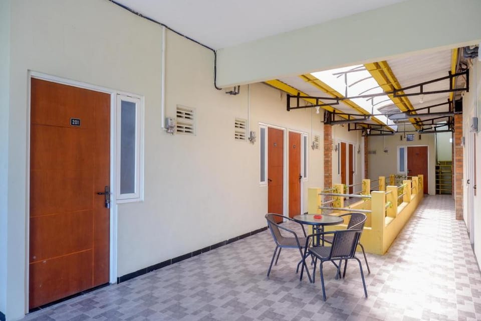 RedDoorz near Bandara Ahmad Yani Semarang Hotel in Indonesia