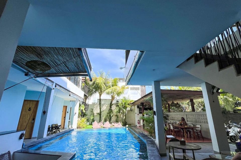 Coco & Pineapple Pants Hostel Hostel in North Kuta