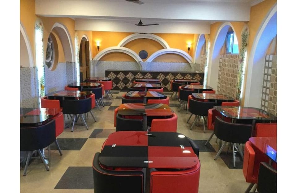 Capital O Sobo Central Hotel in India