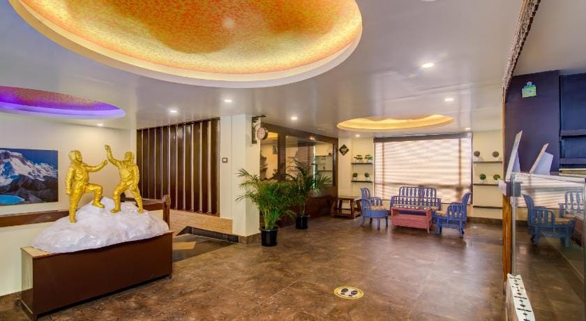 Muscatel Grand Silkroute - 300 Mts from MG Marg Hotel in India