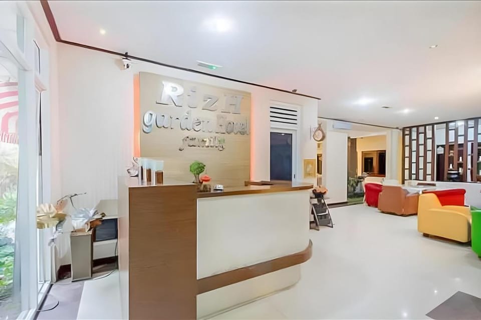 Rizh Garden Family Hotel Hotel in Bandung