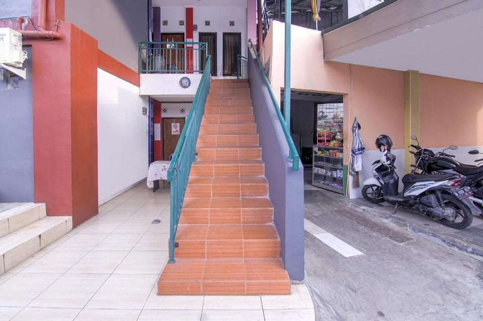OYO 3317 Maju Jaya Homestay Syariah Hotel in West Java