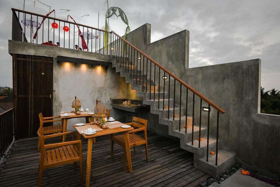 Suite Room with Breakfast in it Villa in Sukawati