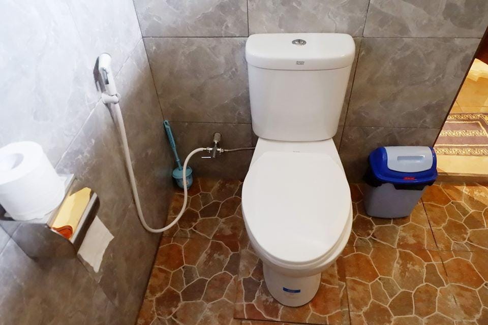 BESOPOK HOSTEL Vacation rental in Pujut