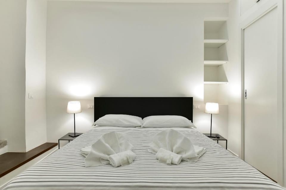Campo de' Fiori Brand New Apartment Apartment in Rome