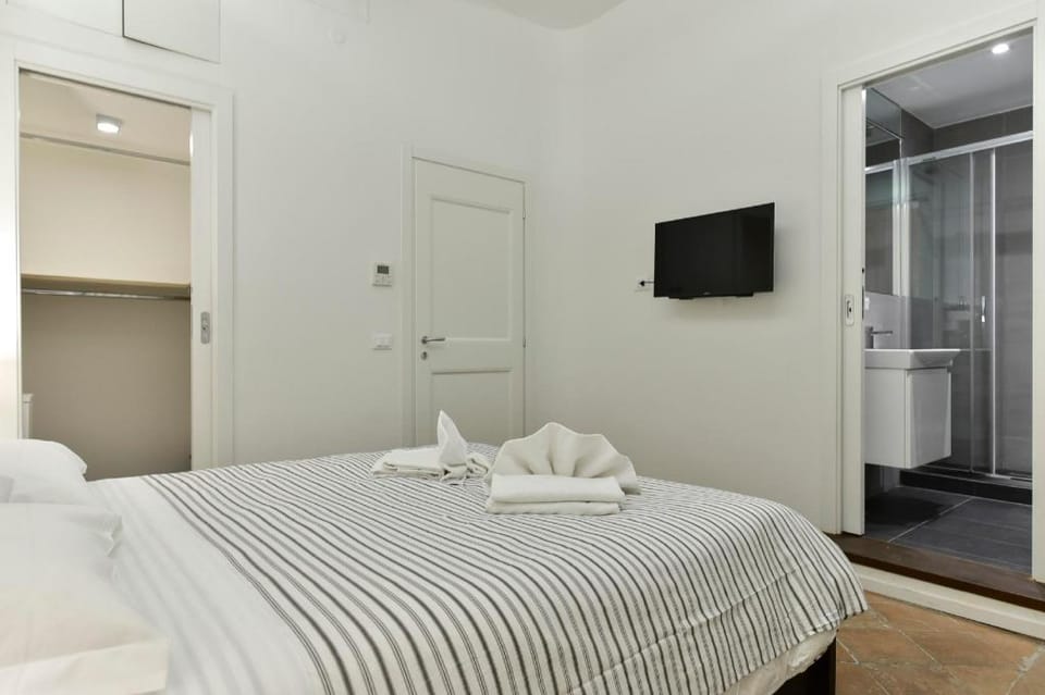 Campo de' Fiori Brand New Apartment Apartment in Rome