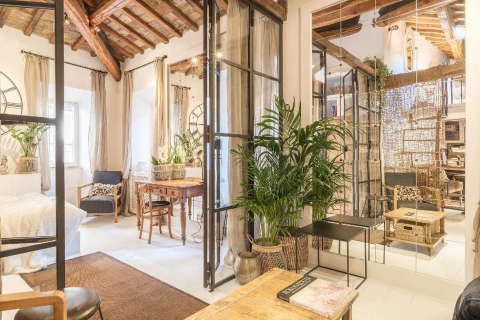 Charming Luxury Navona Apartment  Apartment in Rome