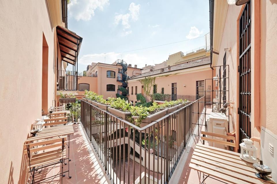 Peroni 8 Pax Brand New Apartment Apartment in Rome