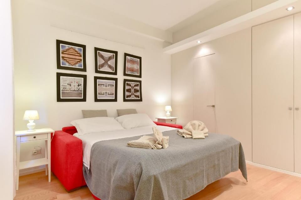 Via Veneto Design Studio Apartment in Rome