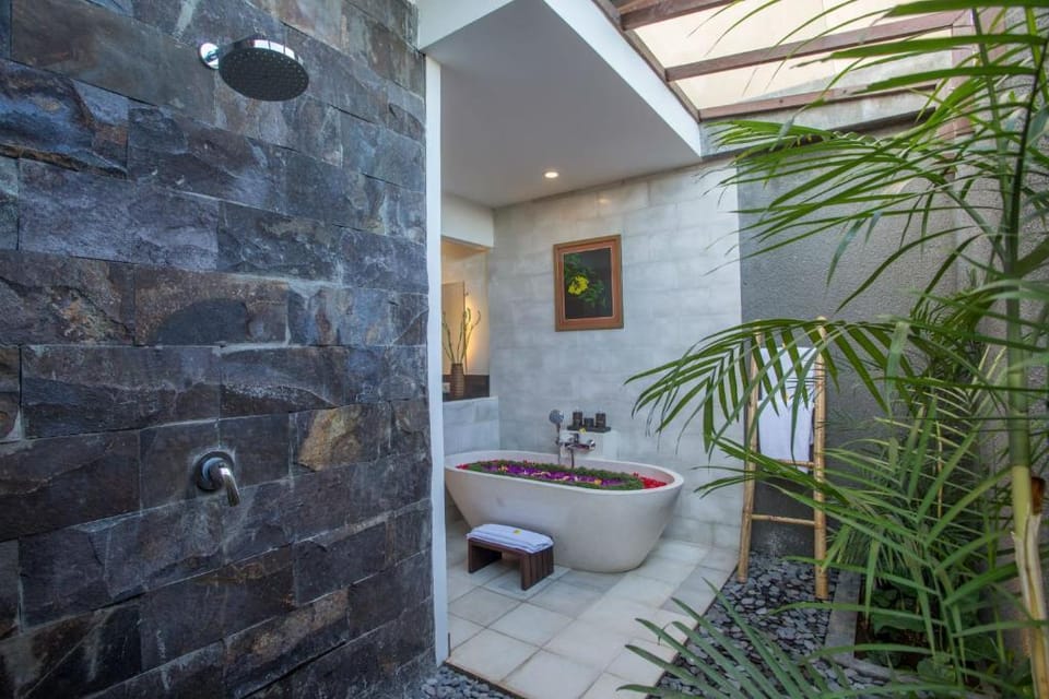 1 BR Villa with Private Pool and Breakfast Villa in Sukawati