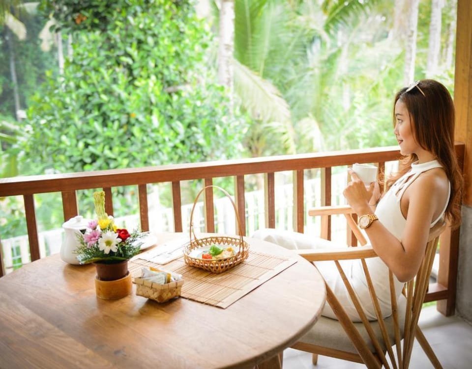Elma 1 BR Suite Pool  View JU47A Vacation rental in Sukawati
