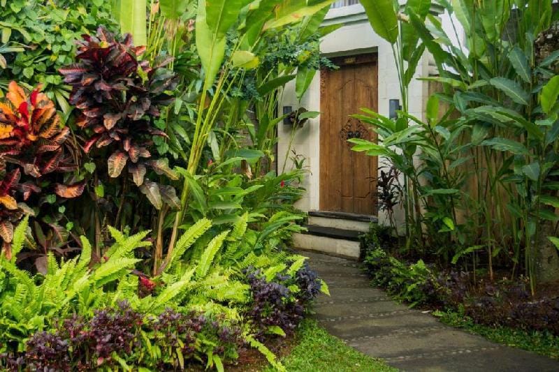 3BR Luxury Pool Villa + Dinner + Spa in Ubud Villa in Sukawati