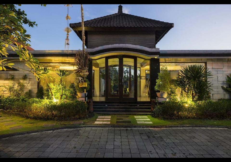 Luxury Private Pool 2 BR Villa #FN34 Villa in Kuta