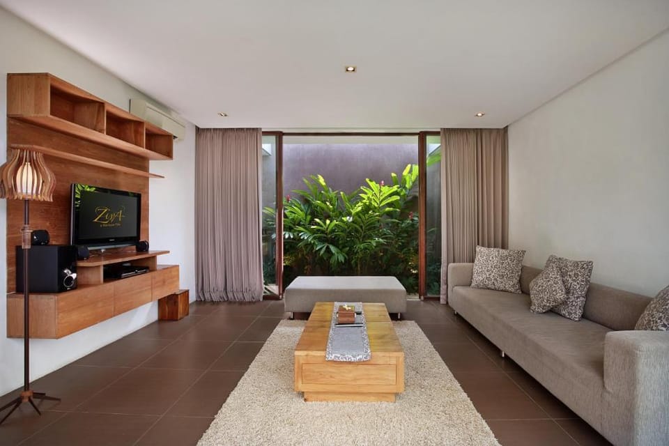 Fabulous 3 BR Swimming Pool for Family NE68B Villa in North Kuta