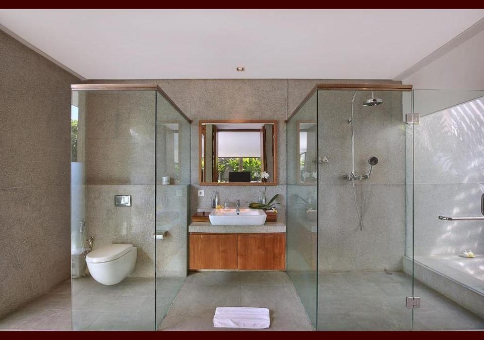 Fabulous 3 BR Swimming Pool for Family NE68B Villa in North Kuta