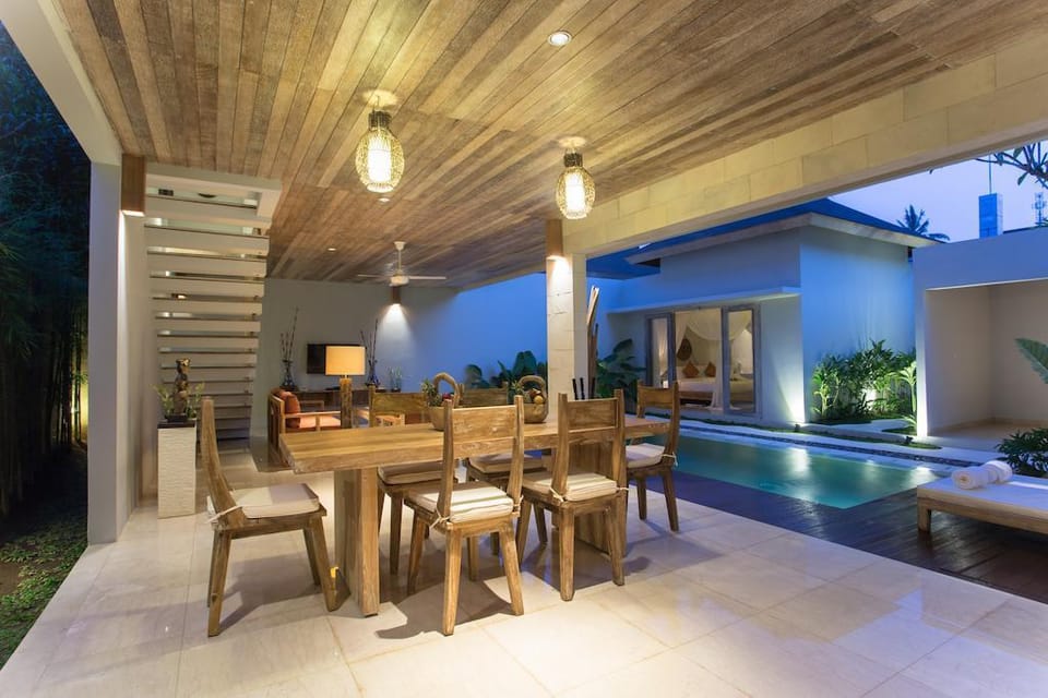 Luxury Stunning 2 BR Private Pool #L59 Villa in Sukawati