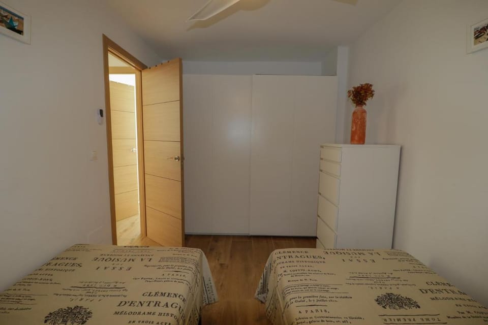 New sunny close to the beach sea views Apartment in Benalmadena