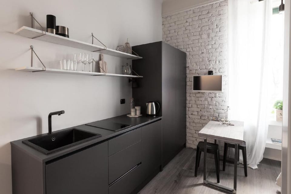 Cà Bèla Lambrate - Black  Apartment in Milan