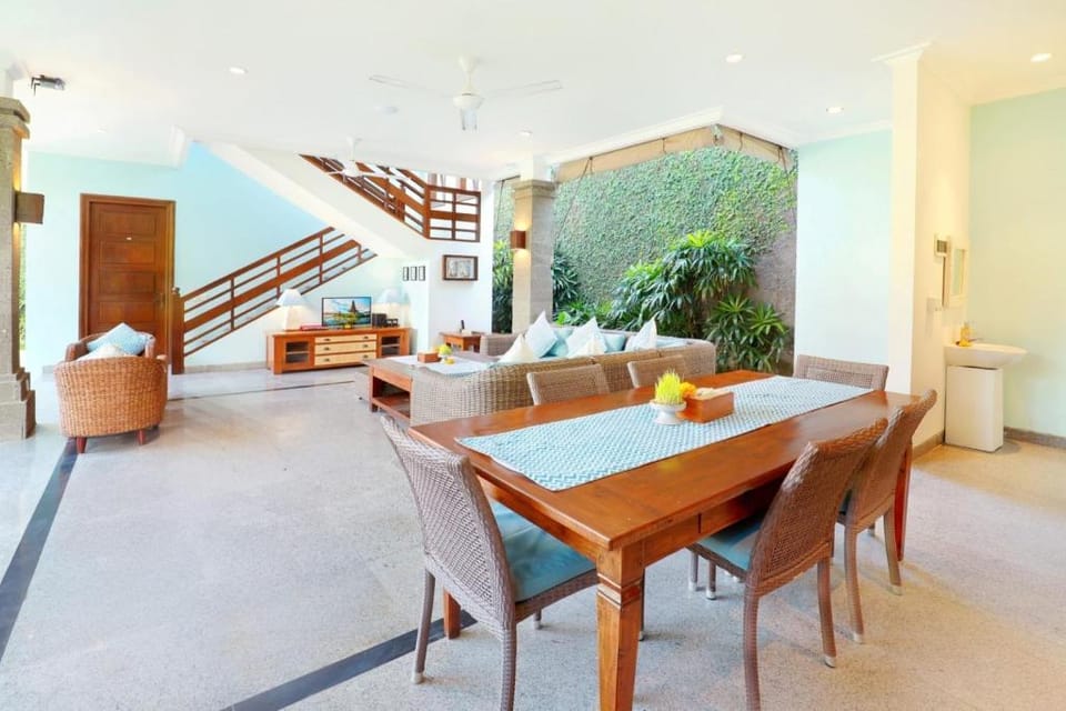 Luxury 3 BR Private Pool VIlla AN16B Villa in North Kuta