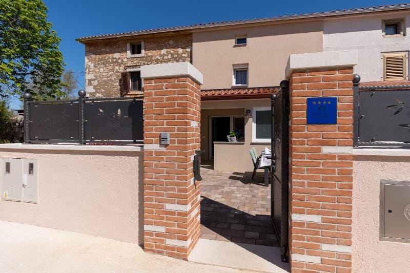 Villa Relax  with sauna and jacuzzi Villa in Istria County