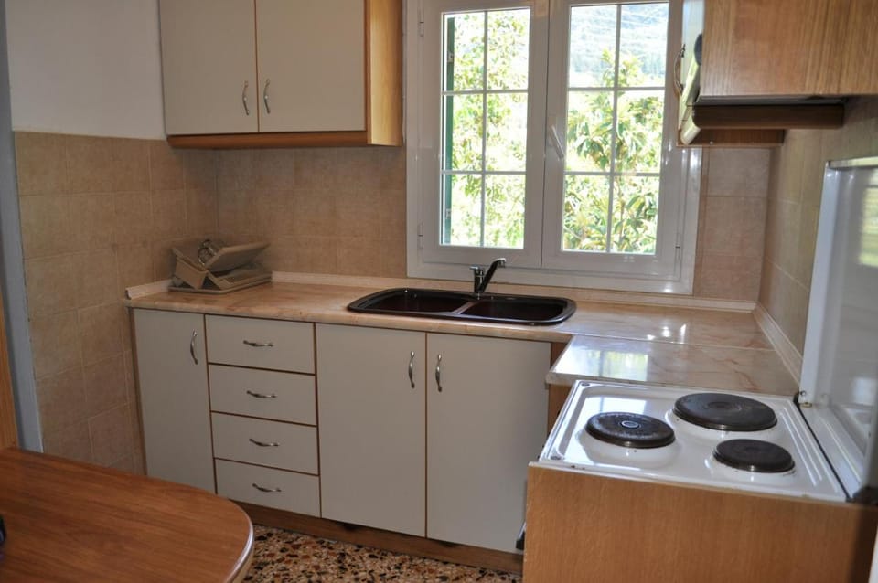 Beach house Yannis in Agios Gordios beach on Corfu Vacation rental in Saint Gordios beach