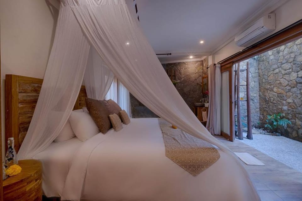 4BR Pool Villa-Breakfast Villa in Sukawati