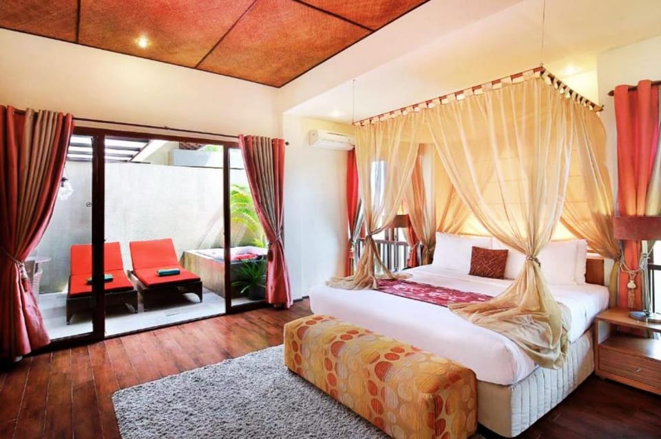 Beautiful One Bedroom Suite with Hot Tub JU87A Villa in Kuta