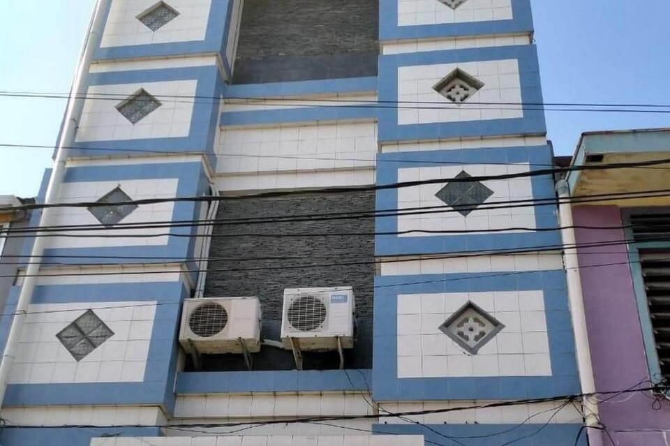 KoolKost Syariah near Tunjungan Plaza 2 Hotel in Surabaya