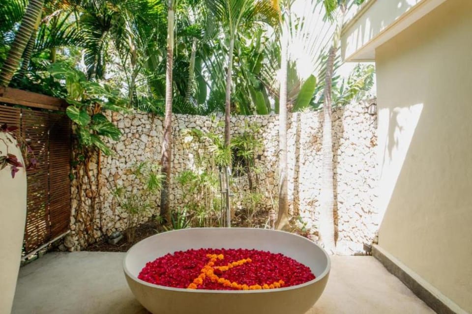 Luxury 4 BR Private Pool Villa #B14 Villa in Bali