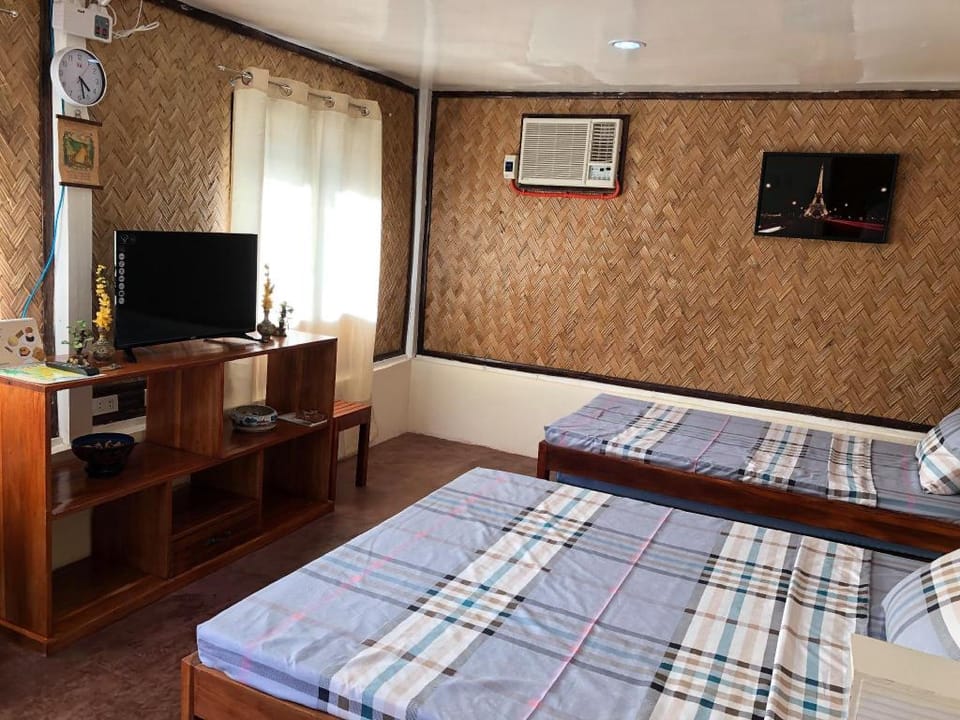 Mum Nitz Guest House (CP# 0961 180 2549) Vacation rental in Puerto Princesa