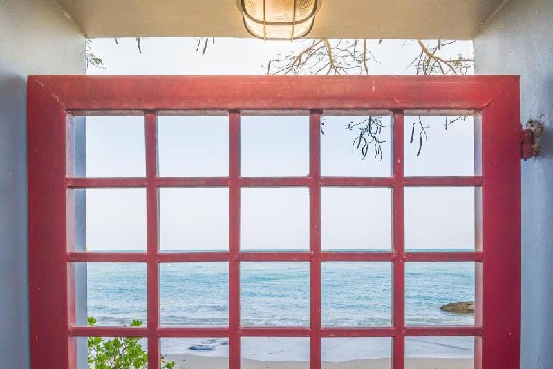 Koh Sirey Beachfront Pool Villa Villa in Phuket