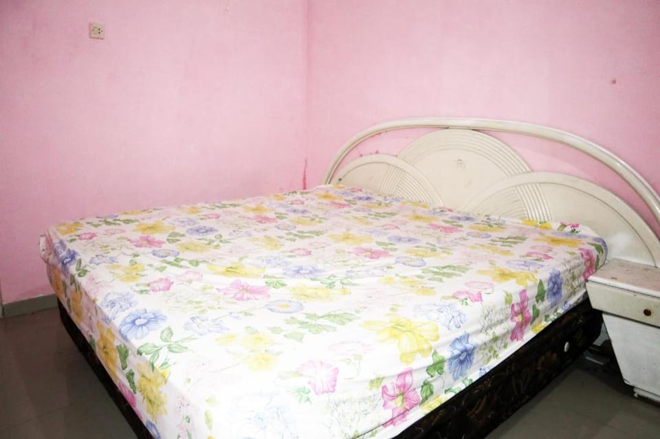 Hotel O Charisma Homestay Hotel in Surabaya