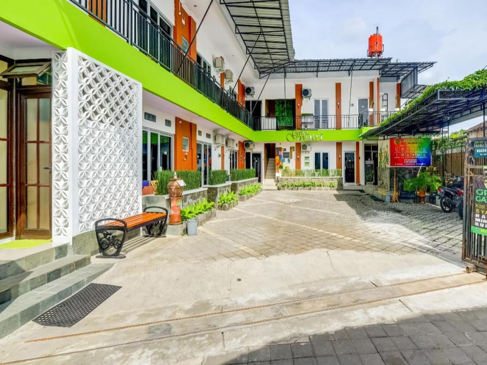 Hotel O Griya Gayatri Syariah Hotel in Special Region of Yogyakarta