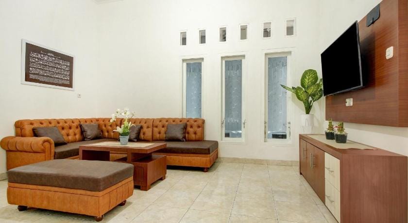 OYO Life 3415 Penginapan Wimane Hotel in Indonesia