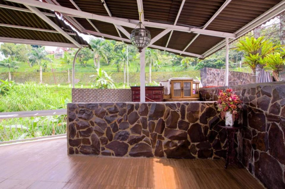Capital O 3359 Pondok Wisata Jaden Trawas Mojokerto Hotel in East Java