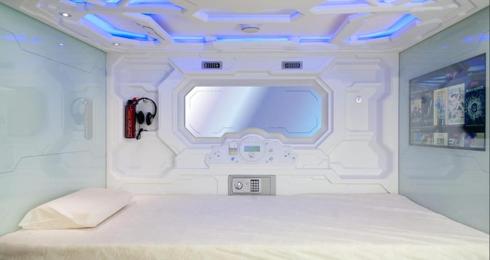 izZzleep WTC Mexico (world trade center Mexico) Capsule hotel in Mexico City