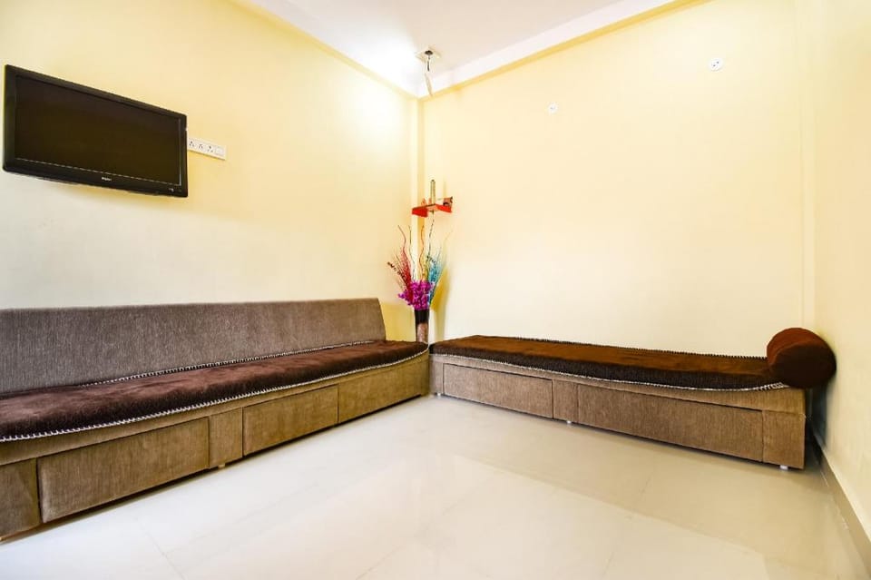 OYO Hotel Karemore Celebration Hotel in Maharashtra