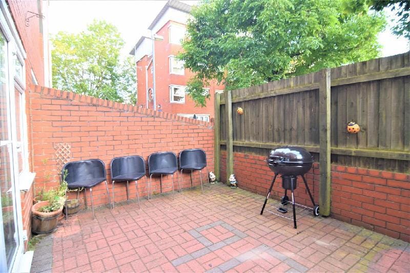 The Brum Home - Private Garden, BBQ, NETFLIX... Vacation rental in Birmingham
