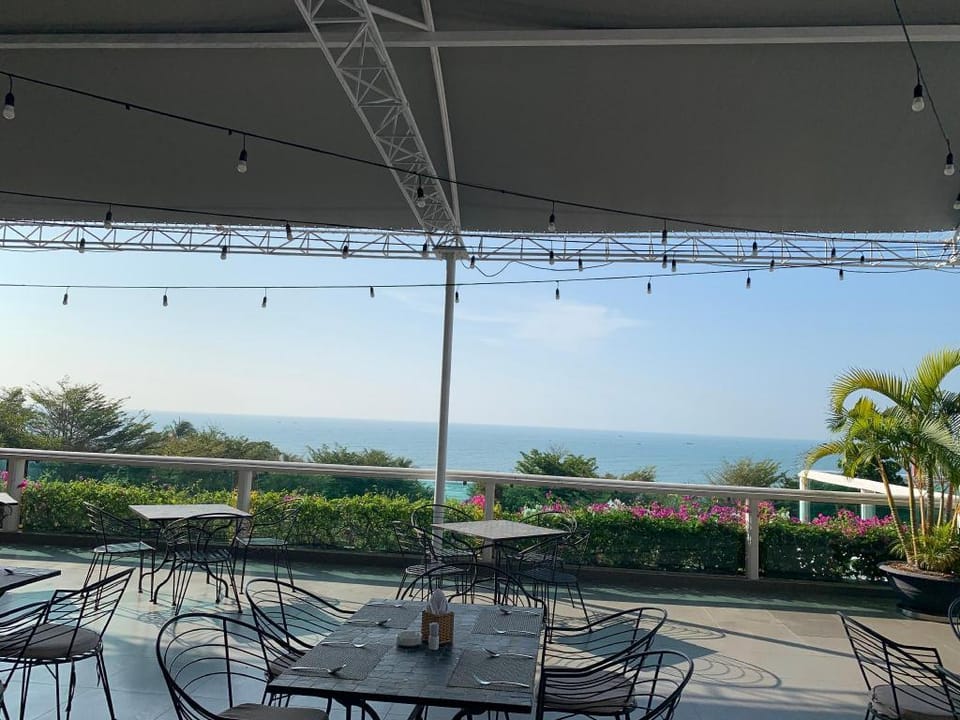Sea View Comfortable apartment by the beach #b1 Apartment in Phan Thiet