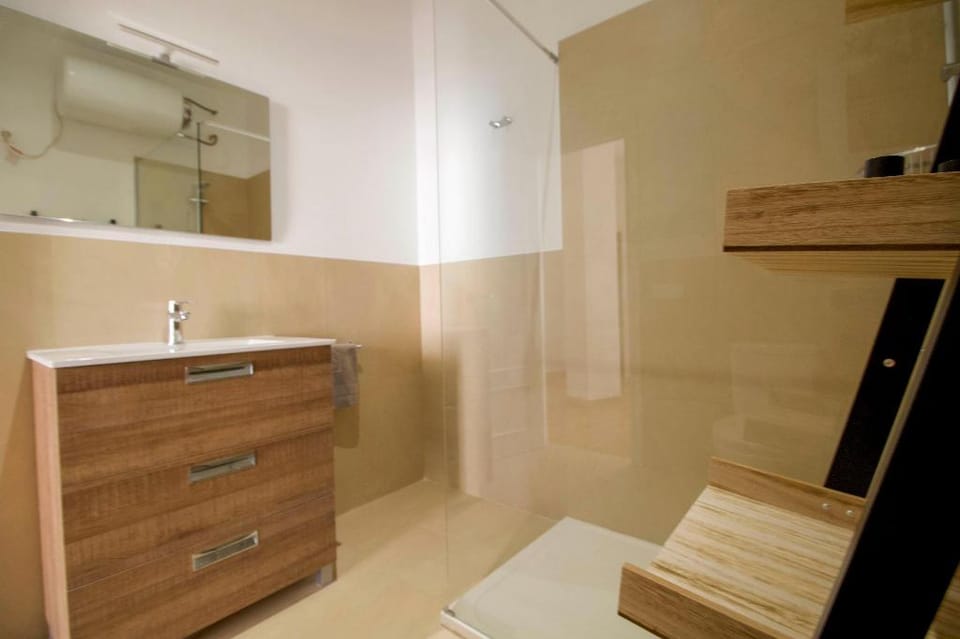 Precioso apartamento con balcon. Tetuan 2 Apartment in Seville