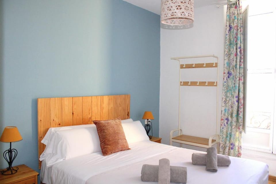 Apartamento luminoso de dos dormitorios. Tetuan 3I Apartment in Seville