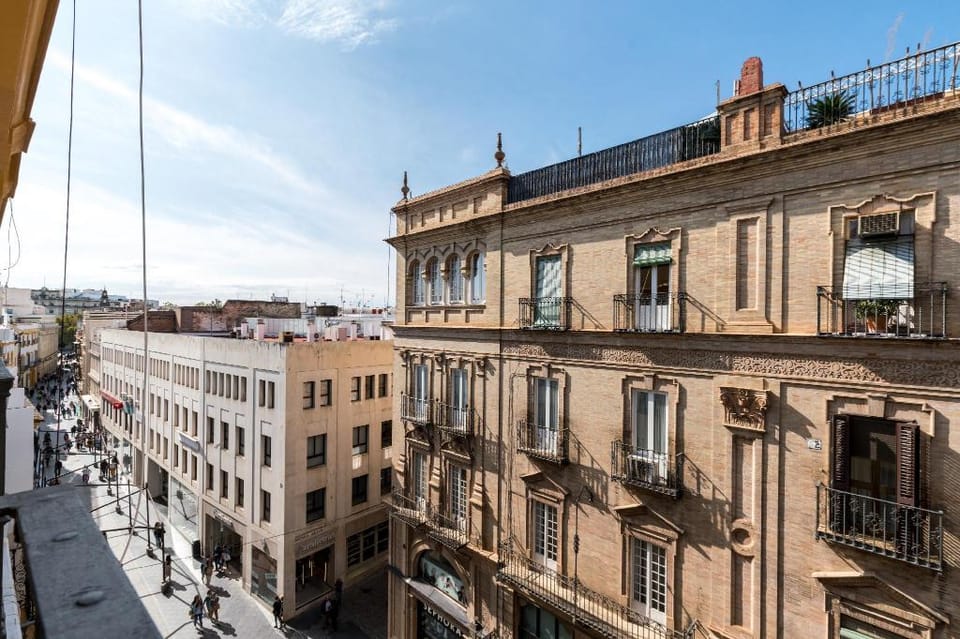 Centrico apartamento luminoso. Tetuan 4D Apartment in Seville